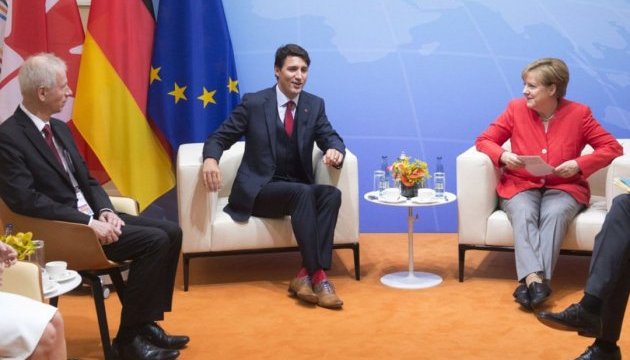 Трюдо та Меркель поговорили про Україну