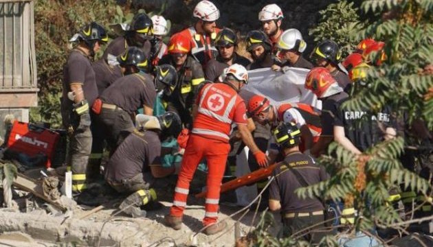 В Італії обвалився будинок, восьмеро загиблих