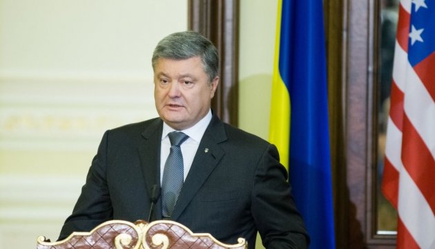 Poroschenko: Russische Aggression gegen Ukraine hat Nato zum „Aufwachen“ gebracht