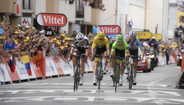 Тур де Франс-2017: Уран виграв дев’ятий етап, Фрум лідирує