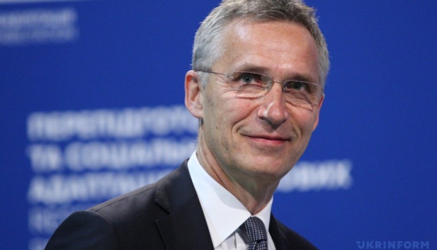 Stoltenberg estimates capacity of Ukraine’s Antonov aircraft. Photos