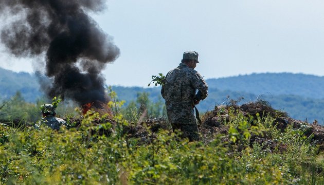 Les combattants pro-russes continuent de violer la trêve dans le Donbass : 13 attaques en 24 heures 