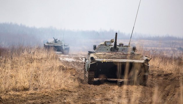 Під Зайцевим ворог обстріляв українських військових з БМП