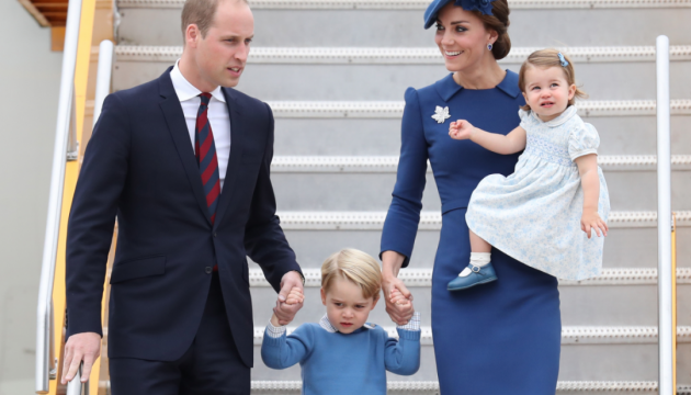 Дворічна британська принцеса Шарлотта почне ходити у дитсадок