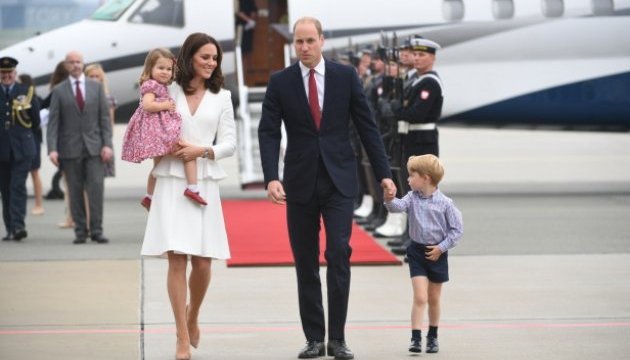 Принц Вільям з родиною прилетів до Польщі з візитом “поваги і дружби”