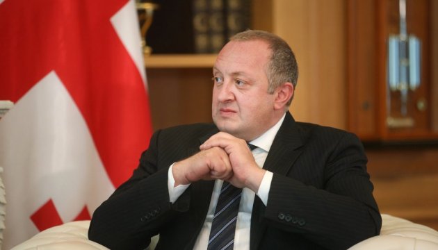 Президент Грузії підписав “однопартійну” конституцію країни