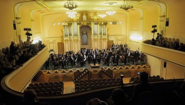 Львівська філармонія та Луганський драмтеатр можуть отримати статус національних