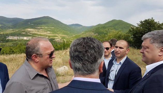 Порошенко прибыл на линию оккупации Россией Южной Осетии