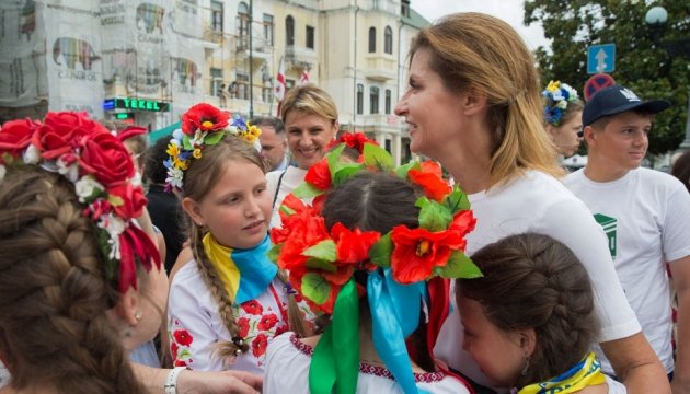 У загальноосвітніх школах 