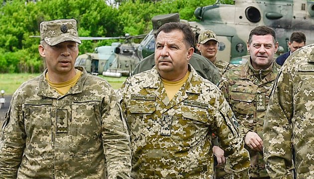 Ukraine expects positive decisions on provision of defensive weapons – Poltorak