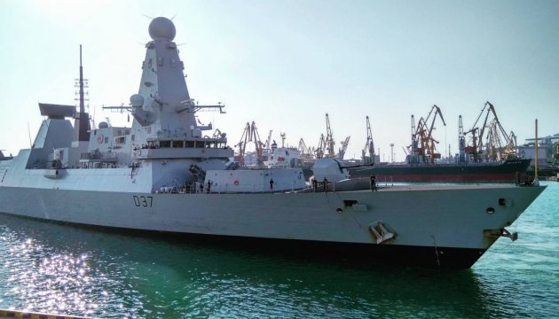 Bilder: Zwei NATO-Schiffe in Odessa