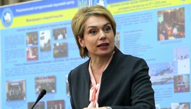 Гриневич у НАТО пояснила переваги закону про освіту для дітей нацменшин