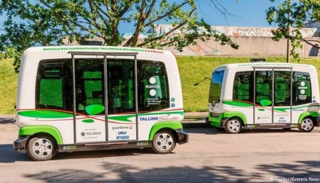 В Естонії запустили перші безпілотні автобуси