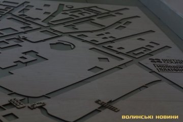 Туристов в Луцк привлекут теневой картой