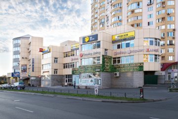 У Києві закрили на ремонт Дніпровську набережну