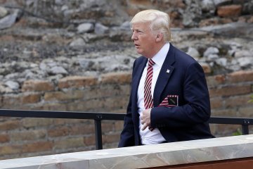 Вісім радників з кібербезпеки пішли від Трампа