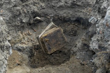 У Вінниці відкопали німецький сейф часів Другої світової