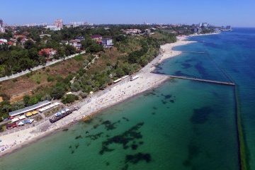 Вода возле одесского побережья безопасна для купания - Минздрав