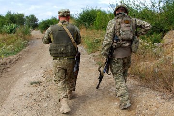 Un soldado ucraniano herido en Donbás