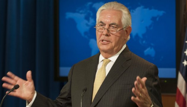 Tillerson: EE.UU. no levantará sanciones hasta que Rusia retire sus fuerzas del este de Ucrania y Crimea