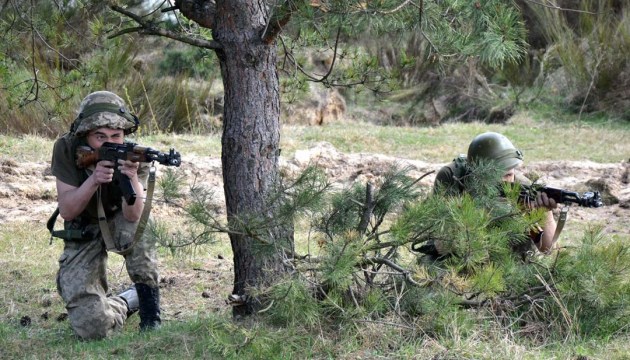 Tres soldados ucranianos heridos en la zona de la ATO durante el día de ayer