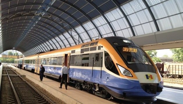Румунія обмежила рух поїздів і фур через аномальну спеку