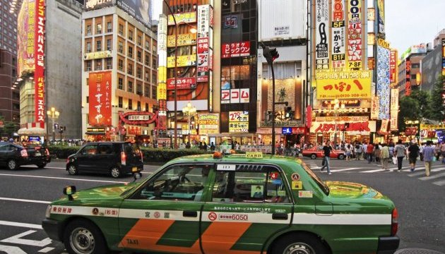 У Токіо полегшать туристам користування таксі