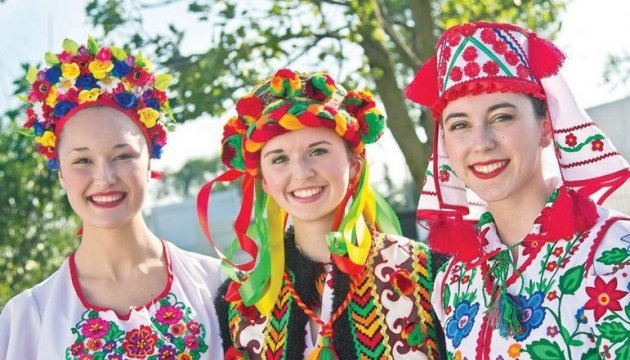 Más de 25.000 visitantes asisten al festival ucraniano en Ottawa (Fotos)