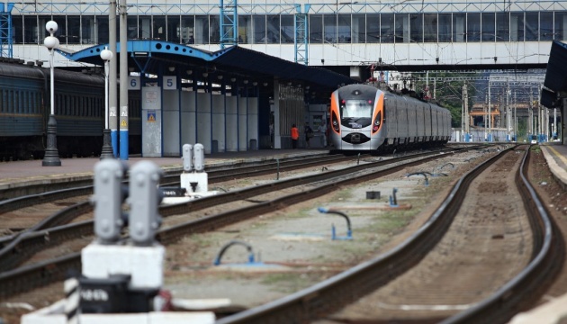 Швидкісний поїзд Київ – Запоріжжя три дні курсуватиме обмеженим маршрутом