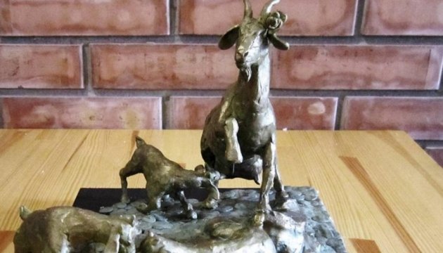 На Тернопільщині відкрили пам’ятник козі