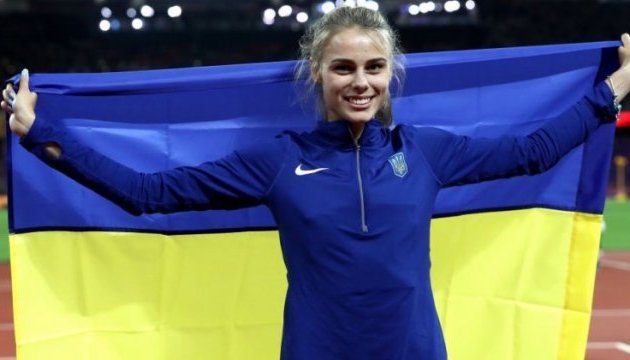 Срібна призерка ЧС з легкої атлетики Юлія Левченко повернулась в Україну
