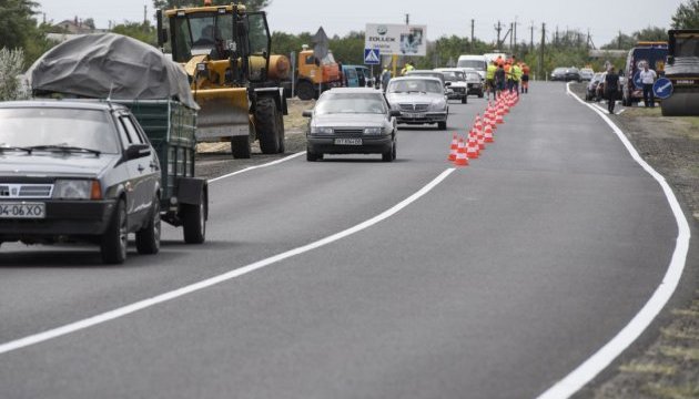 Infrastructure Ministry plans to repair 4,000 km or roads in 2018 – Omelyan