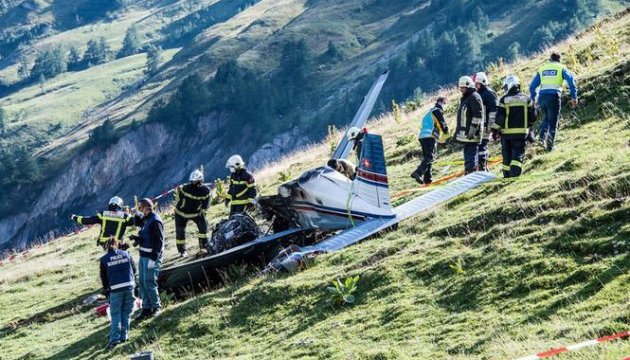 У Швейцарії розбився літак, троє загиблих