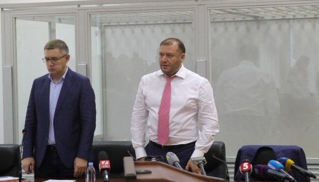 Суд залишив Добкіну арешт із заставою