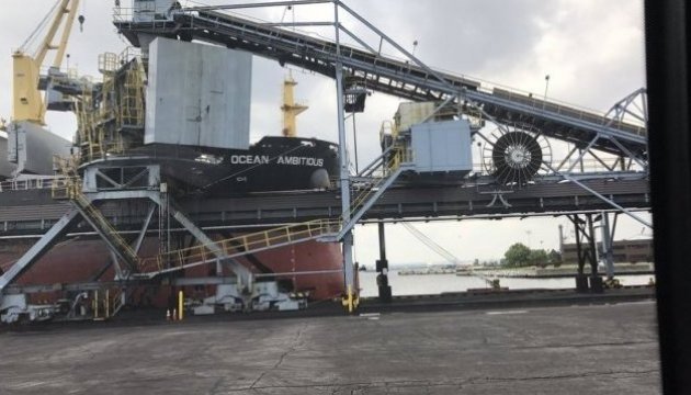Les États-Unis envoient le premier lot de charbon à l'Ukraine (photos)