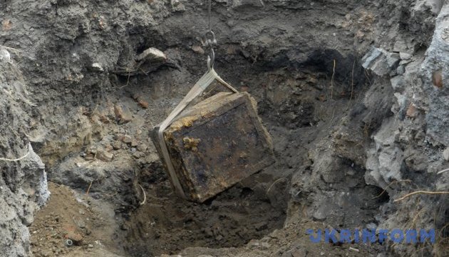 У Вінниці відкопали німецький сейф часів Другої світової
