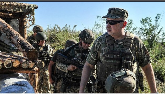 Russia concentrates troops on border with Ukraine for possible offensive actions – Turchynov