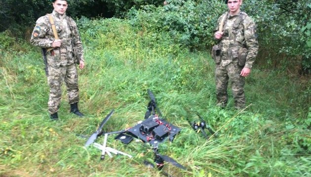 На кордоні з Румунією відловили дрона-контрабандиста