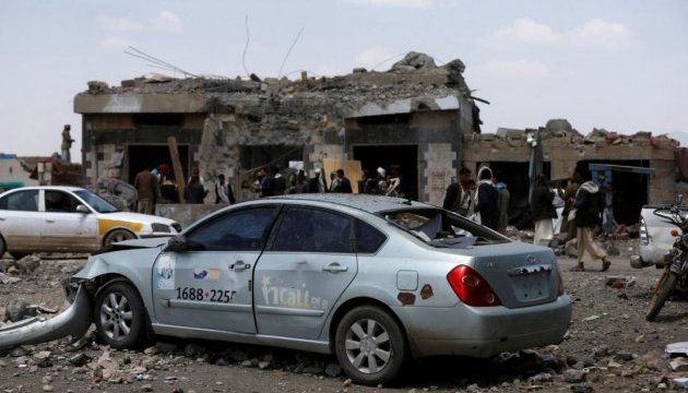 Авіаудар по готелю в Ємені вбив 35 осіб