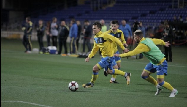 Футбол: збірна України провела відкрите тренування на стадіоні 