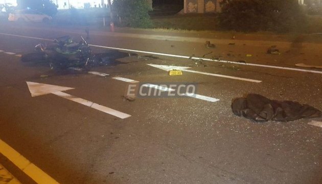 У Києві таксист на смерть збив мотоцикліста