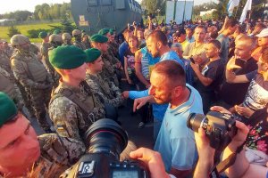 Соромно. І шкода за втрачений авторитет України