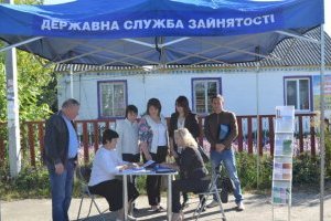 Психологи Іванківського ЦСПР проводять виїзну роботу в селах