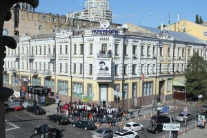 Журналісти Укрінформу провели акцію-перфоманс до річниці арешту Романа Сущенка