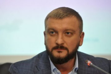 Вознаграждение государственным исполнителям: опровержение существующих мифов