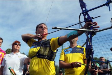 Порошенко і Трюдо привітають українську команду на