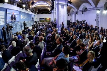 Maroš Šefčovič: El crecimiento económico vuelve a Ucrania