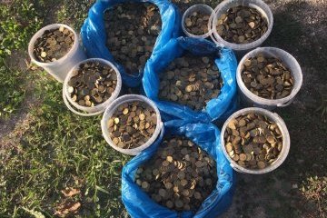 Штраф за проукраинские посты: крымские татары собрали 300 тысяч рублей монетами