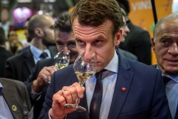 Макрон зазнав першої невдачі — його партія програла на виборах до Сенату