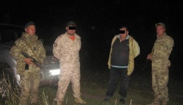 Прикордонники затримали двох росіян, які заблукали аж до Сумщини